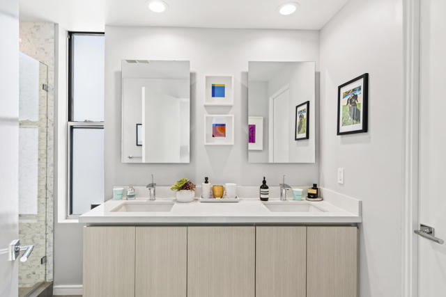 Image 23 of 30 For 344 Goleta Way