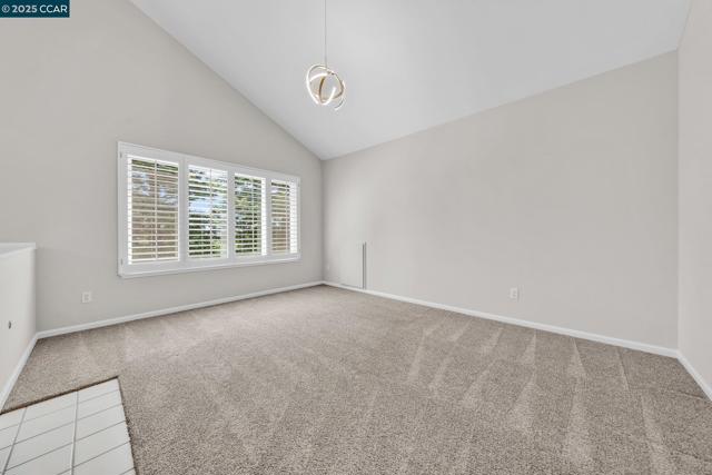 4020 Westminster Pl, Danville CA: https://media.crmls.org/mediaz/370b4636-0161-4b67-ba2c-9788686301aa.jpg