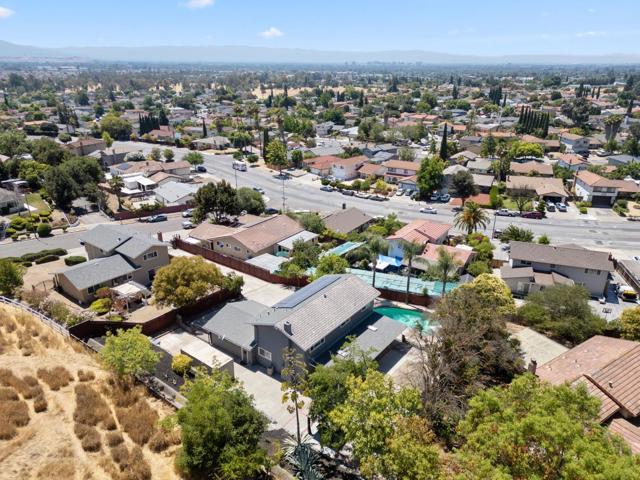 3532 Boeger Lane, San Jose CA: https://media.crmls.org/mediaz/370b4f21-e6da-475e-b76a-db6e9384b67d.jpg