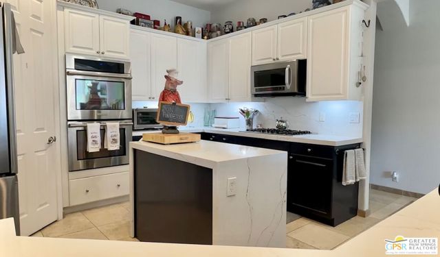 47925 Via Livorno, La Quinta CA: https://media.crmls.org/mediaz/370bd2ef-d60e-4d00-87ea-efc956b2f331.jpg