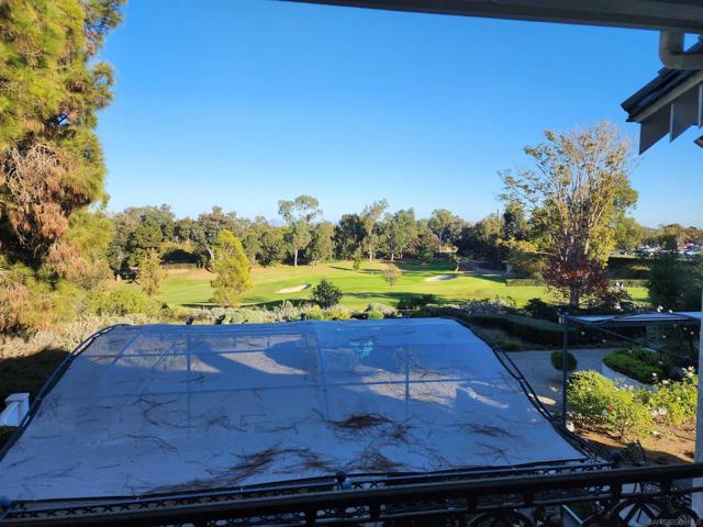 1402 Via Mil Cumbres, Solana Beach CA: https://media.crmls.org/mediaz/370bf7f7-bedf-4d6c-83d5-e7180168c084.jpg