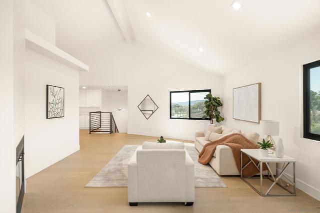 15032 Heath Dr, Poway CA: https://media.crmls.org/mediaz/370c53be-5c7a-4758-bb78-915d1a036aa5.jpg