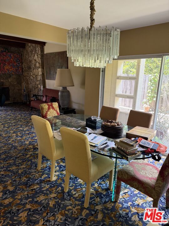 1053 Tellem Drive, Pacific Palisades CA: https://media.crmls.org/mediaz/370c8f9b-1c3a-46e1-80c9-23a79b2574ff.jpg