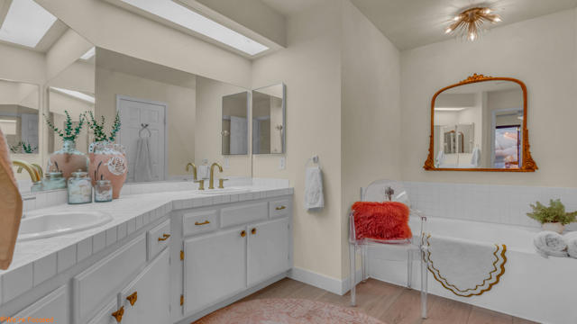 Image 31 of 41 For 76905 Scimitar Way