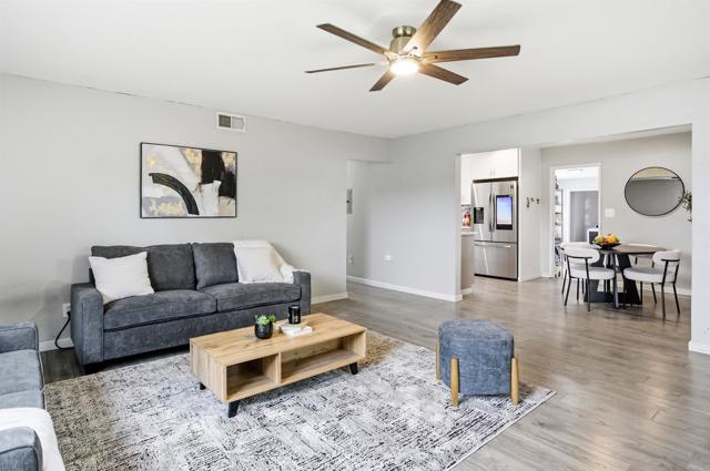 Detail Gallery Image 3 of 26 For 1647 Peerless Dr, El Cajon,  CA 92021 - 4 Beds | 3 Baths