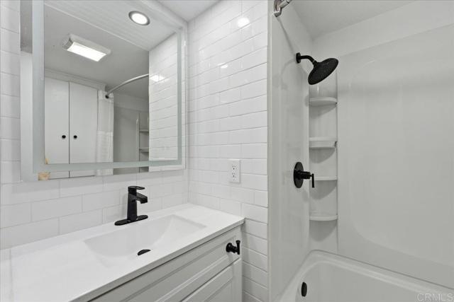 Detail Gallery Image 20 of 29 For 1174 E Main St #103,  El Cajon,  CA 92021 - 2 Beds | 1 Baths