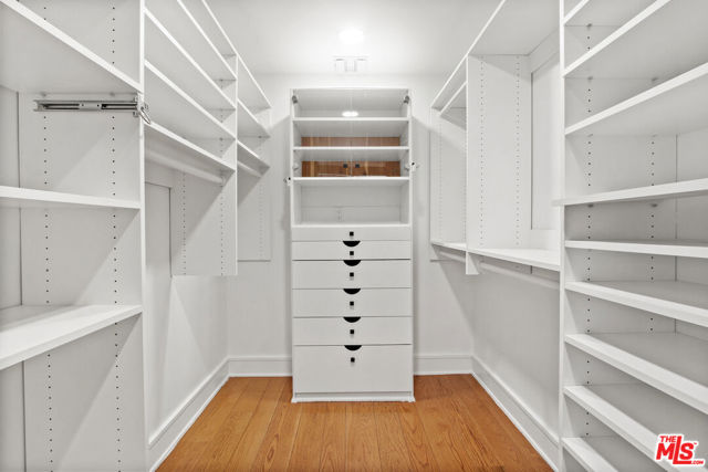 3553 Cody Road, Sherman Oaks CA: https://media.crmls.org/mediaz/370f4ded-888b-4365-96ce-a8133d49c756.jpg