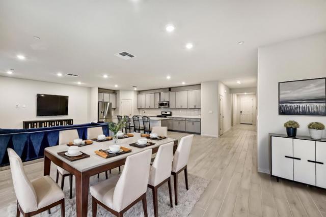 701 Pahl Court, Lincoln CA: https://media.crmls.org/mediaz/370fe17a-914d-419f-8570-0557a22b858b.jpg