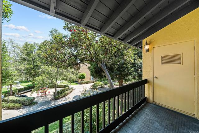 Detail Gallery Image 32 of 47 For 17075 W Bernardo Dr #208,  San Diego,  CA 92127 - 2 Beds | 2 Baths