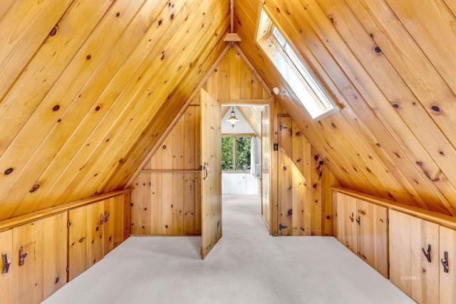 19 Upstairs bedroom looking towards loft
