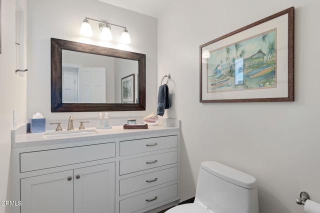518 Lincoln Drive, Ventura CA: https://media.crmls.org/mediaz/3712e686-f1d4-4c82-b86f-6e3db716d375.jpg