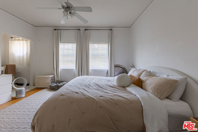 9660 W Olympic Boulevard, Beverly Hills CA: https://media.crmls.org/mediaz/3712fcb9-9b5f-401f-826b-809aa57cc24a.jpg