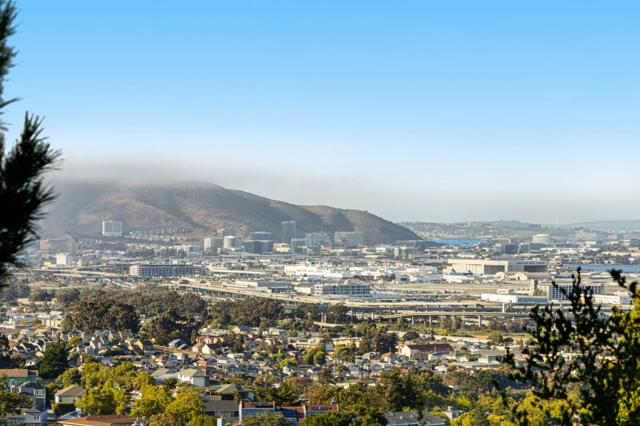 30 Conejo Drive, Millbrae CA: https://media.crmls.org/mediaz/3713a4cd-1e31-4e79-9cfd-a65c7d19c215.jpg