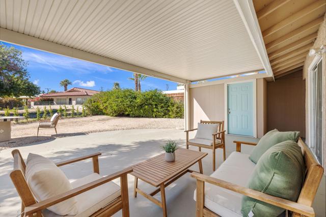 42245 Kansas Street, Palm Desert CA: https://media.crmls.org/mediaz/3714a3e3-cb8f-468d-b6aa-37a55f9ef250.jpg
