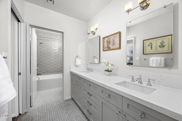 Detail Gallery Image 26 of 63 For 505 Orange Grove Cir, Pasadena,  CA 91105 - 4 Beds | 3/1 Baths