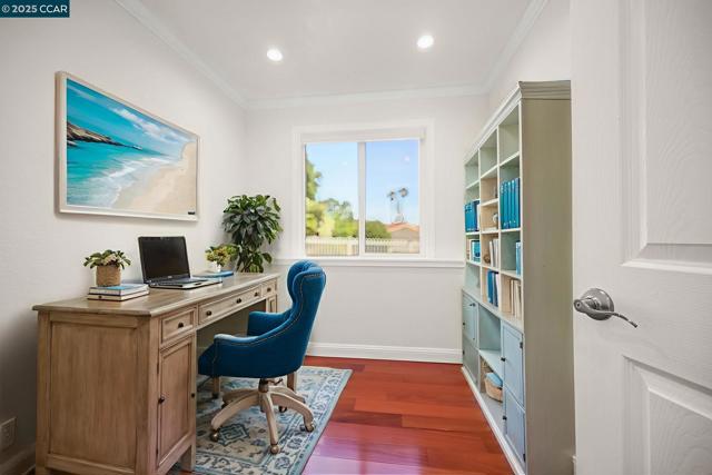 3698 De Rosa Ct, Concord CA: https://media.crmls.org/mediaz/3715bff0-9b46-4640-94b7-b293f10eb052.jpg