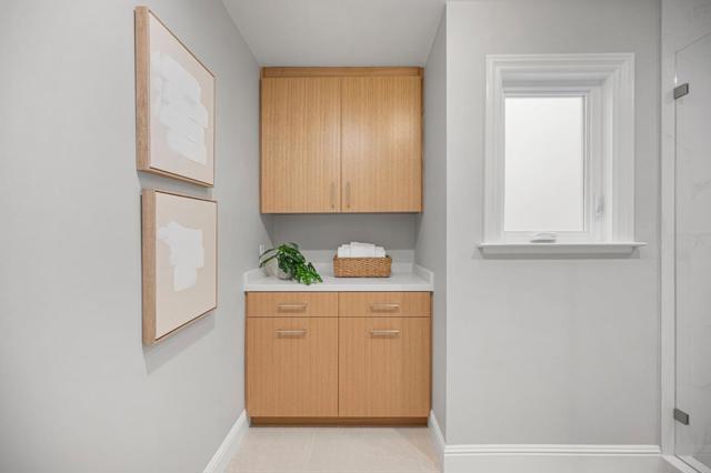 107 Knockash, San Francisco CA: https://media.crmls.org/mediaz/37163ba1-6e88-4742-bae1-75d8b250e656.jpg