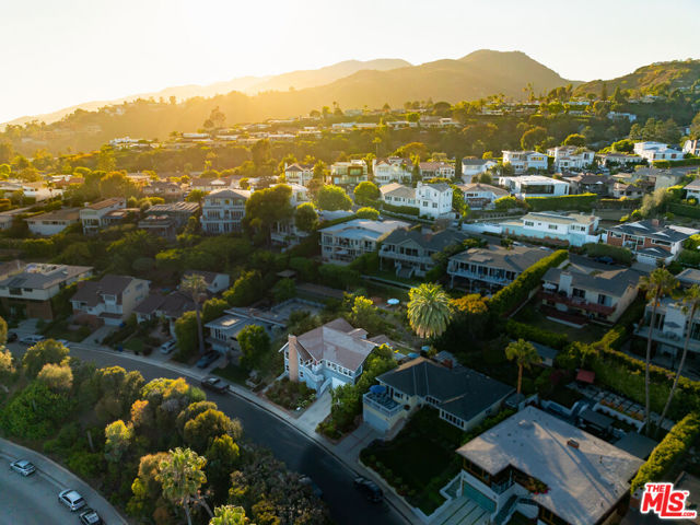 Drew Fenton | 16655 Marquez Terrace Pacific Palisades CA | MLS: 7356953
