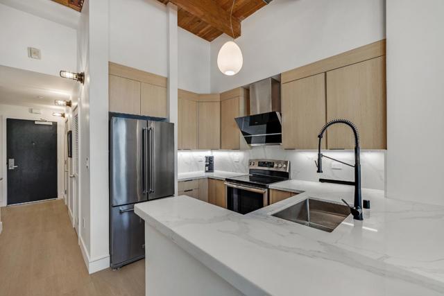 333 Santana Row, San Jose CA: https://media.crmls.org/mediaz/3716aa28-4069-4388-8c09-8fb09b04eeda.jpg