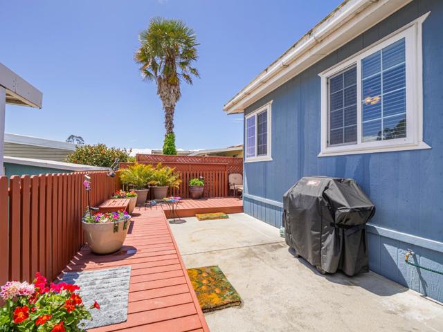 2435 Felt Street, Santa Cruz CA: https://media.crmls.org/mediaz/37170a2b-2446-4ca2-a51d-07238956254b.jpg