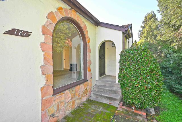 Image 2 of 51 For 181 Lewelling Blvd