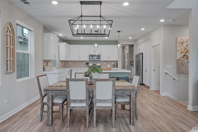 Detail Gallery Image 10 of 55 For 21541 Trail Blazer Ln, Escondido,  CA 92029 - 3 Beds | 3/1 Baths