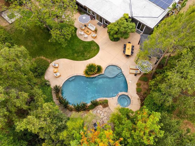 16851 Orchard Bend Road, Poway CA: https://media.crmls.org/mediaz/37192409-f81c-4b47-a1fb-ef2b06cf636a.jpg