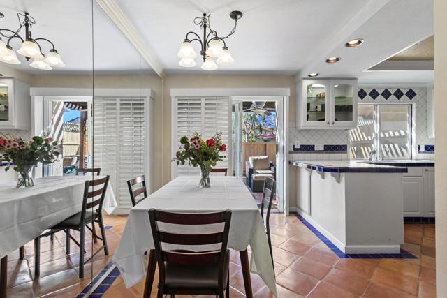 73197 Rod Laver Lane, Palm Desert CA: https://media.crmls.org/mediaz/3719b8f0-81a5-4a23-8fa4-24e7b1d5b88b.jpg
