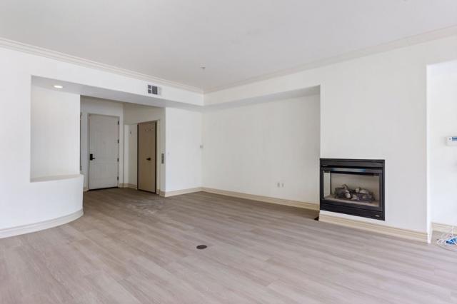 88 S Broadway, Millbrae CA: https://media.crmls.org/mediaz/3719f36e-0baf-4c7e-b4c2-5d8315b3714f.jpg