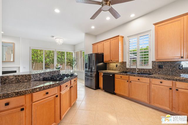 2 Via Elegante, Rancho Mirage, CA 92270
