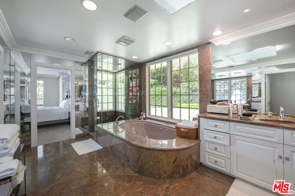 MLS #26865577 image #17