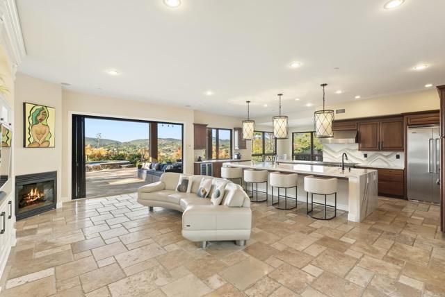 Detail Gallery Image 6 of 15 For 18102 via Ascenso, Rancho Santa Fe,  CA 92067 - 6 Beds | 6/1 Baths