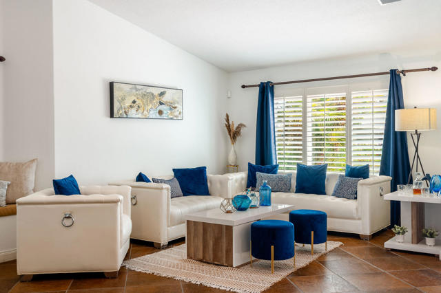 47845 Via Firenze, La Quinta CA: https://media.crmls.org/mediaz/371c327b-e2c0-44db-a46e-8b304b24e25a.jpg
