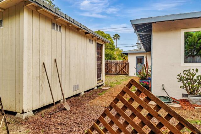 2259 Chanticleer Avenue, Santa Cruz CA: https://media.crmls.org/mediaz/371c3f52-dda7-44ed-851a-569aa8568388.jpg