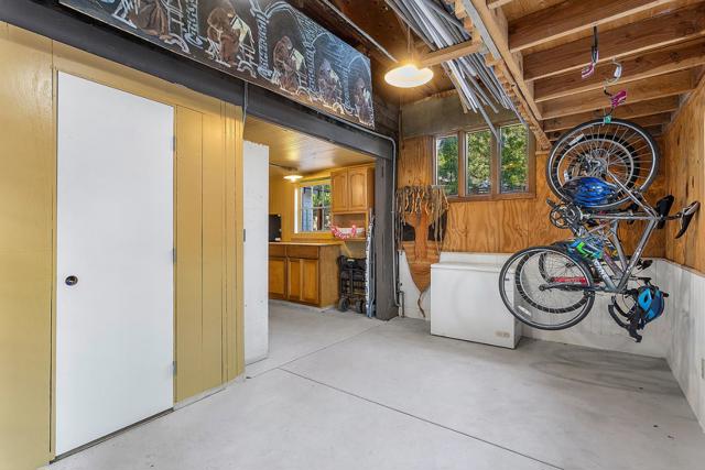 14275 Saratoga Avenue, Saratoga CA: https://media.crmls.org/mediaz/371d55bb-abbd-44a1-9d24-2fea7d8f98dd.jpg