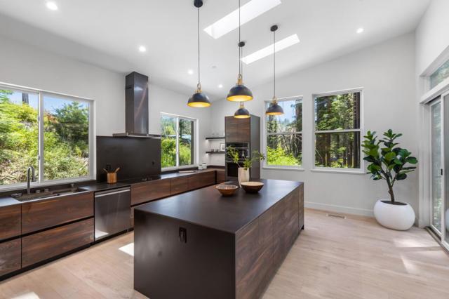 395 Boulder Brook Drive, Boulder Creek CA: https://media.crmls.org/mediaz/371d852f-7f0e-49dd-91f0-6c6078c7b37f.jpg