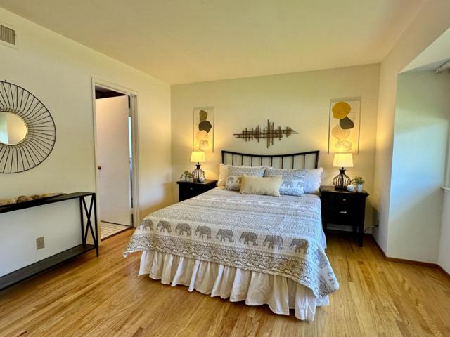 811 Peekskill Drive, Sunnyvale CA: https://media.crmls.org/mediaz/371e887b-238a-4587-acbc-00ad451d7081.jpg