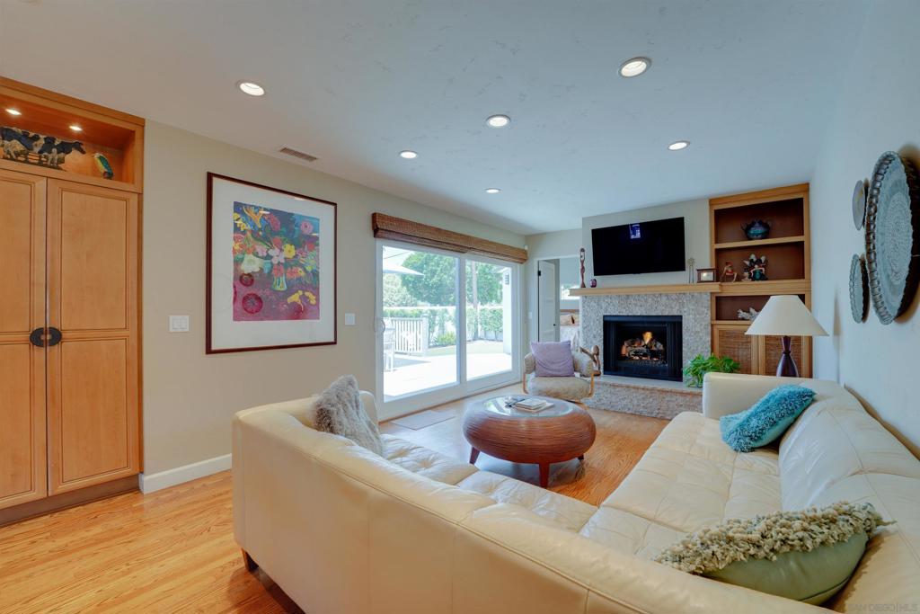 8139 Paseo Del Ocaso - photo 15