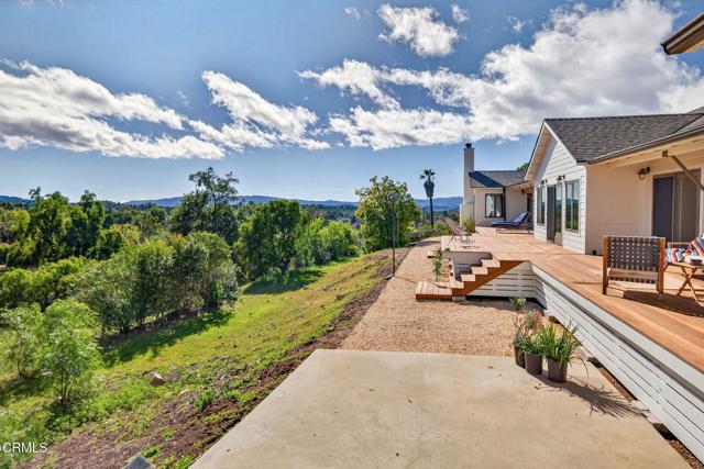 1130 Rancho Drive, Ojai CA: https://media.crmls.org/mediaz/371eb70d-c002-43dc-bb66-e2cf3cc7d882.jpg