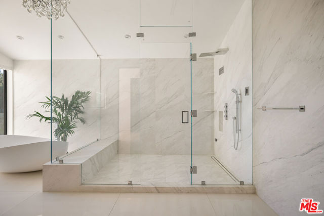 677 Nimes Road, Los Angeles CA: https://media.crmls.org/mediaz/371ed9c5-7967-4e85-9bd4-710199d0573d.jpg