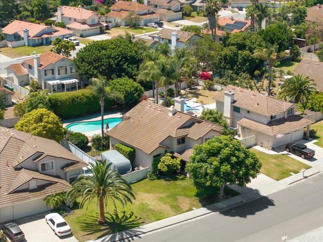 Detail Gallery Image 2 of 39 For 4635 Allende Ave, Oceanside,  CA 92057 - 4 Beds | 3 Baths