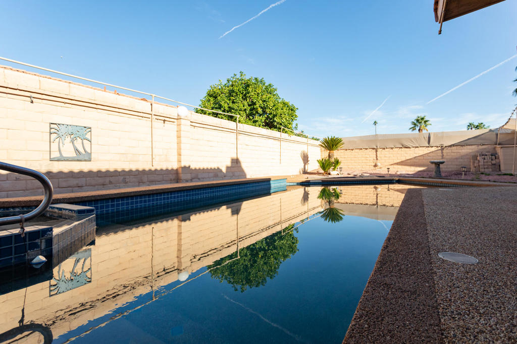 MLS #219137638DA image #2