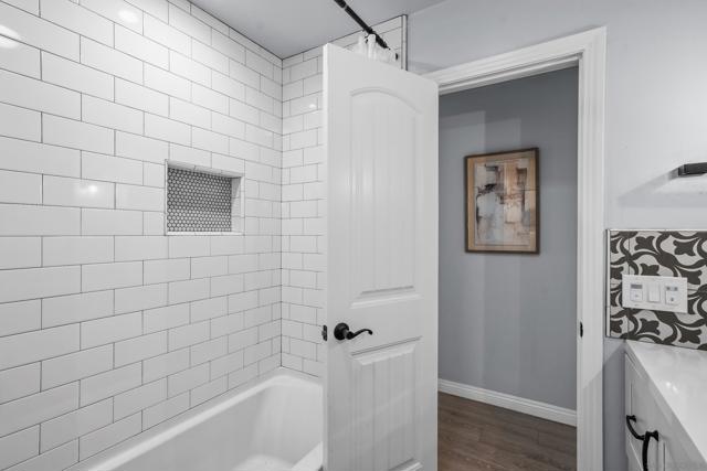 6625 Casselberry Way, San Diego CA: https://media.crmls.org/mediaz/3721583e-5cee-4283-b263-56bf8b34e589.jpg