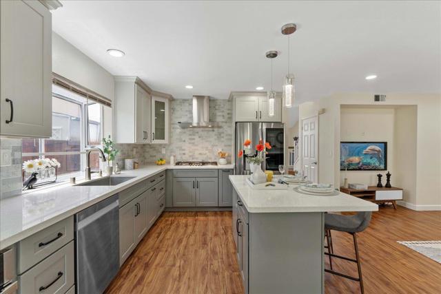 2658 Tagart Drive, San Jose CA: https://media.crmls.org/mediaz/3721ecda-523a-4271-9664-8f27c646fe36.jpg