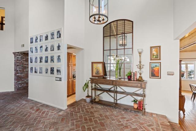 Image 10 of 75 For 4938 San Jacinto Circle