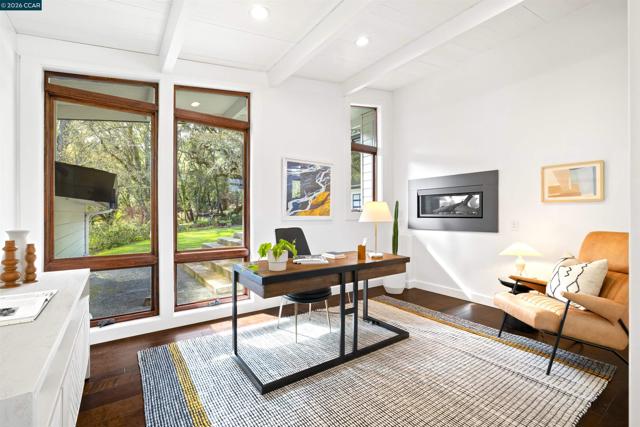 Image 22 of 28 For 8 Oak Arbor  