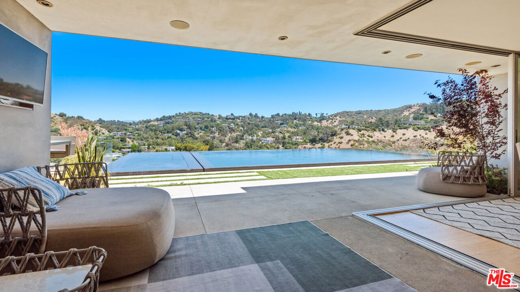 7551 HERMES Drive