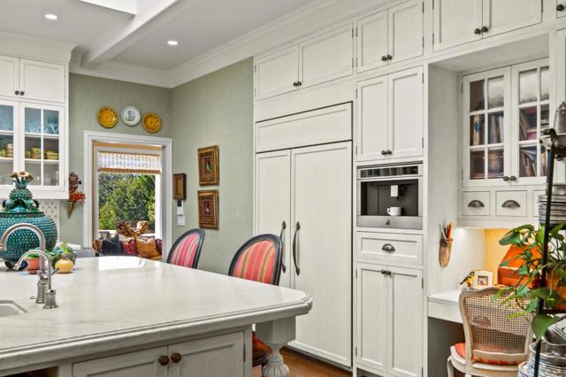 3930 Via Mar Monte, Carmel CA: https://media.crmls.org/mediaz/3724c76c-3387-4676-8885-7e866cff5dae.jpg