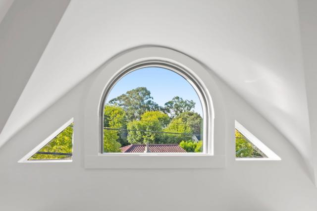 2205 Adeline Drive, Burlingame CA: https://media.crmls.org/mediaz/3725c503-6c32-4a1f-a886-f577de02419e.jpg