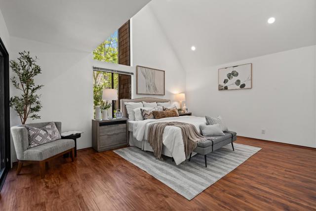 522 Thain Way, Palo Alto CA: https://media.crmls.org/mediaz/372689df-6958-4649-874c-79e7a13fda08.jpg